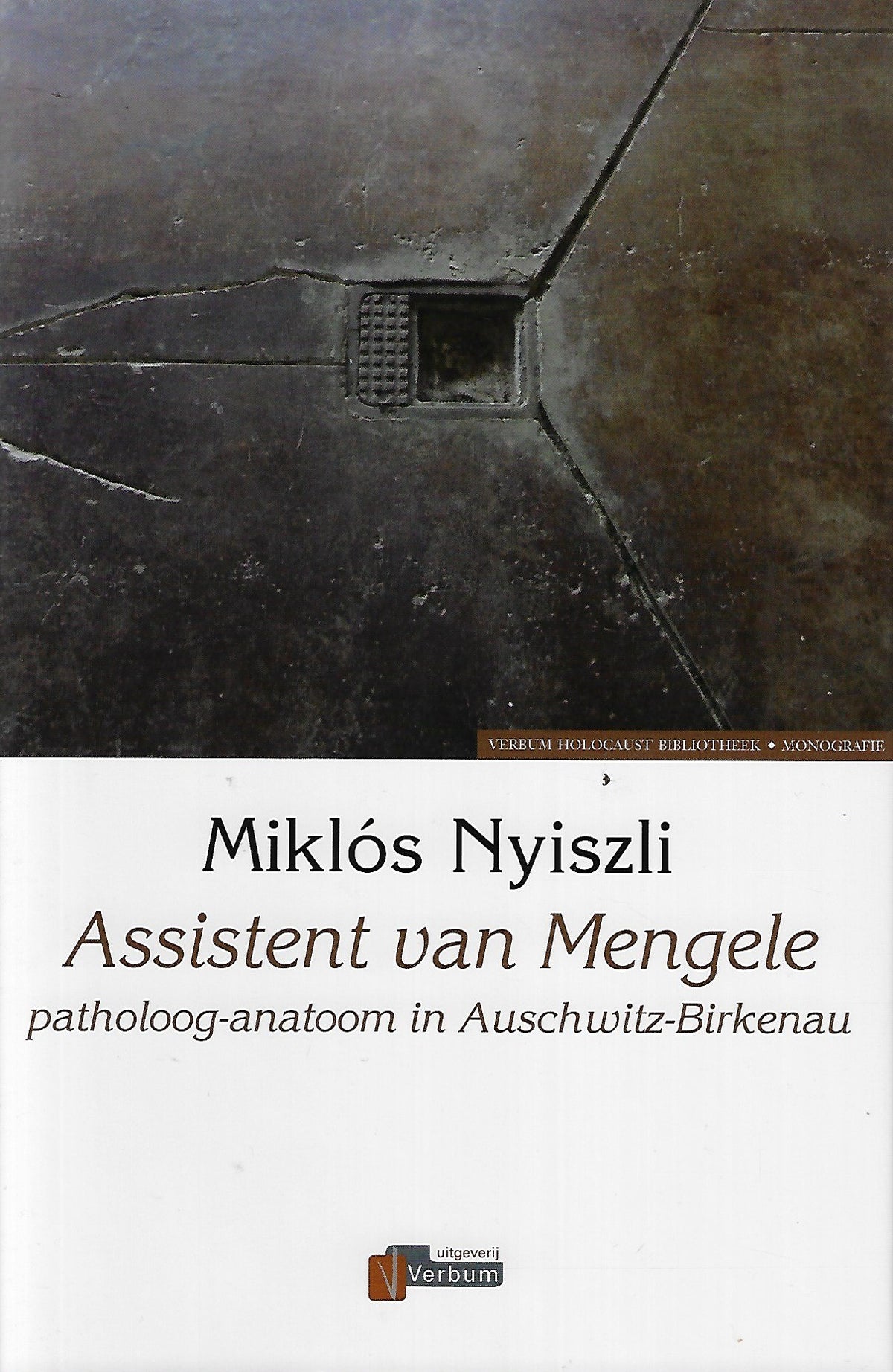 Omslag van Assistent van Mengele, tweedehands boek bij Boekhandel Bloks