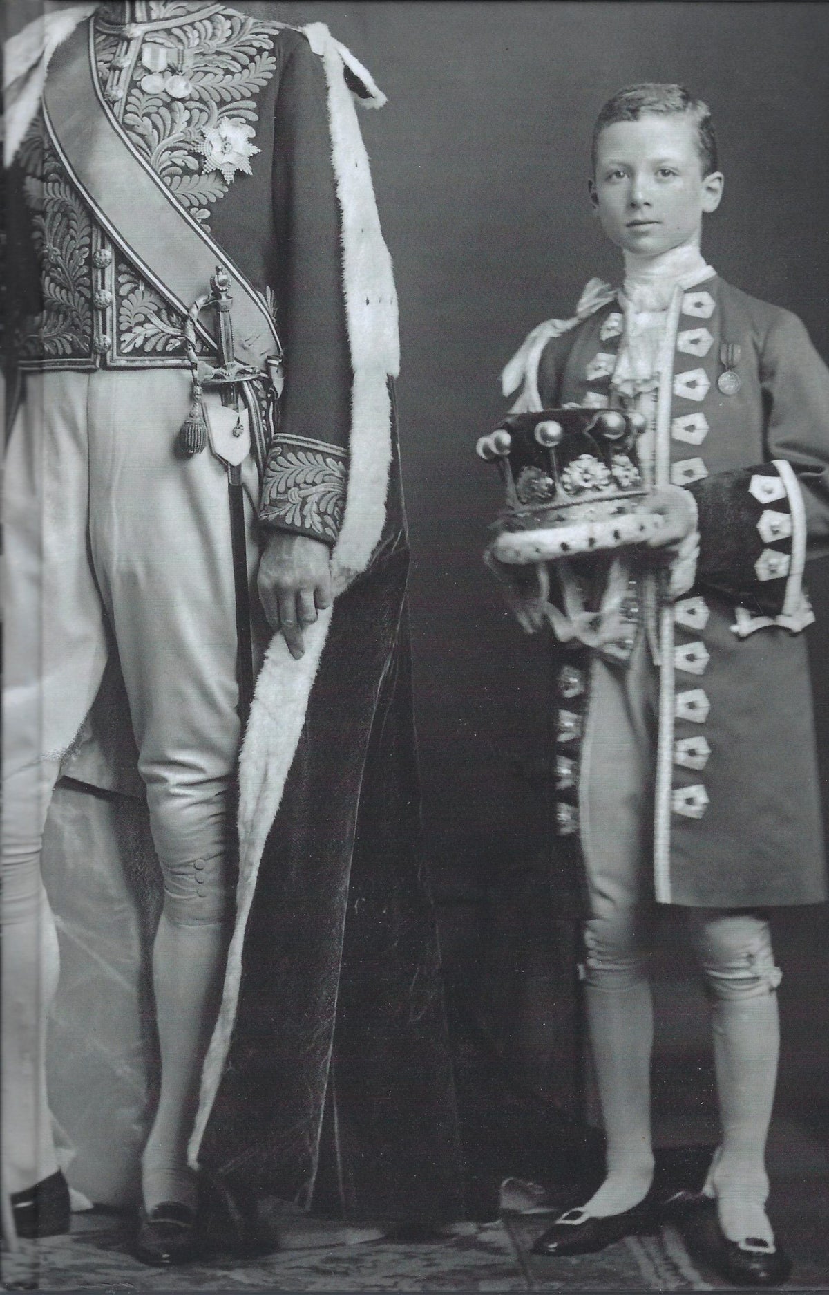 Omslag van Entitled, a critical history of the British Aristocracy, tweedehands boek bij Boekhandel Bloks
