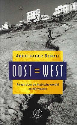 Omslag van Oost = West, tweedehands boek bij Boekhandel Bloks
