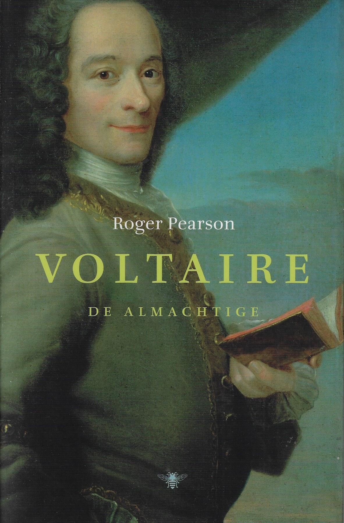 Omslag van Voltaire de almachtige / een leven lang op zoek naar vrijheid, tweedehands boek bij Boekhandel Bloks
