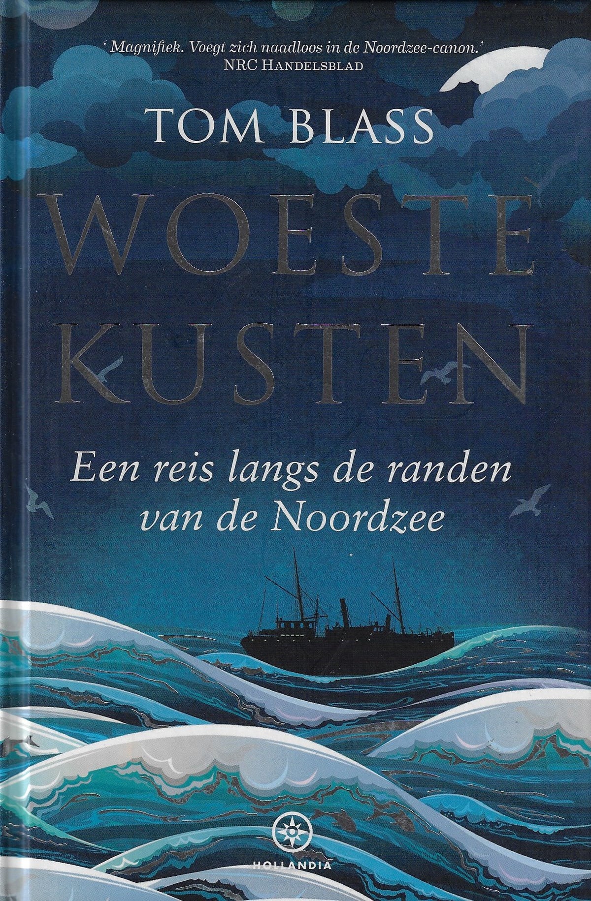 Omslag van Woeste kusten / Een reis langs de randen van de Noordzee, tweedehands boek bij Boekhandel Bloks