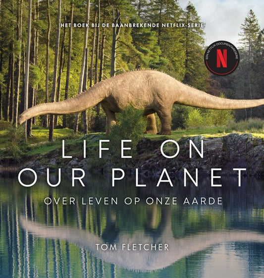 Omslag van Life on Our Planet / Over leven op onze aarde, tweedehands boek bij Boekhandel Bloks