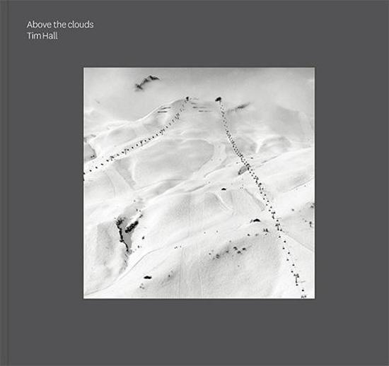 Omslag van Above the clouds, tweedehands boek bij Boekhandel Bloks