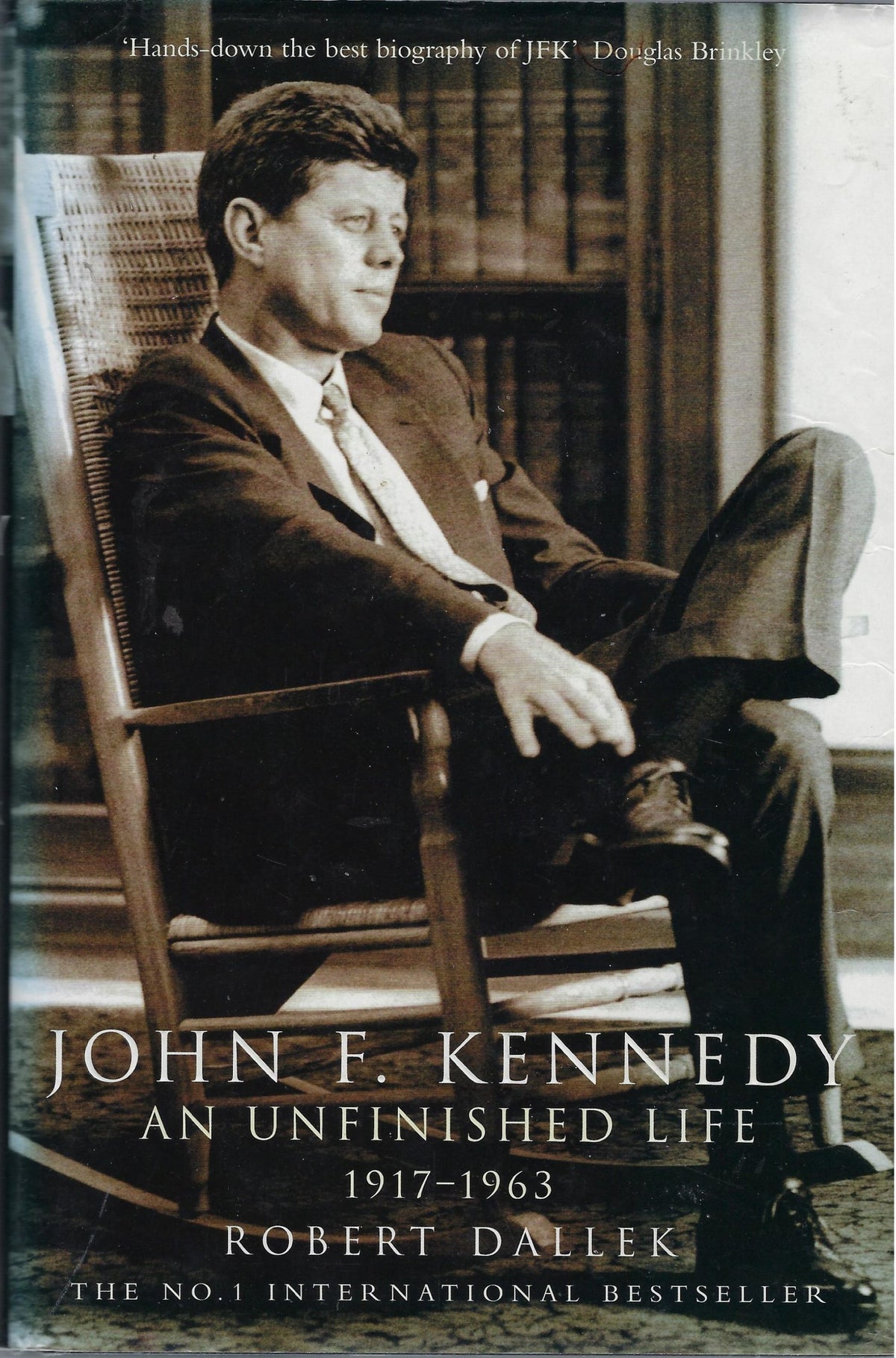 Omslag van John F. Kennedy, an unfinished life 1917-1963, tweedehands boek bij Boekhandel Bloks