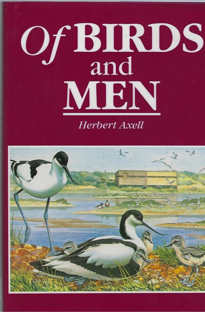 Omslag van of birds and men, tweedehands boek bij Boekhandel Bloks