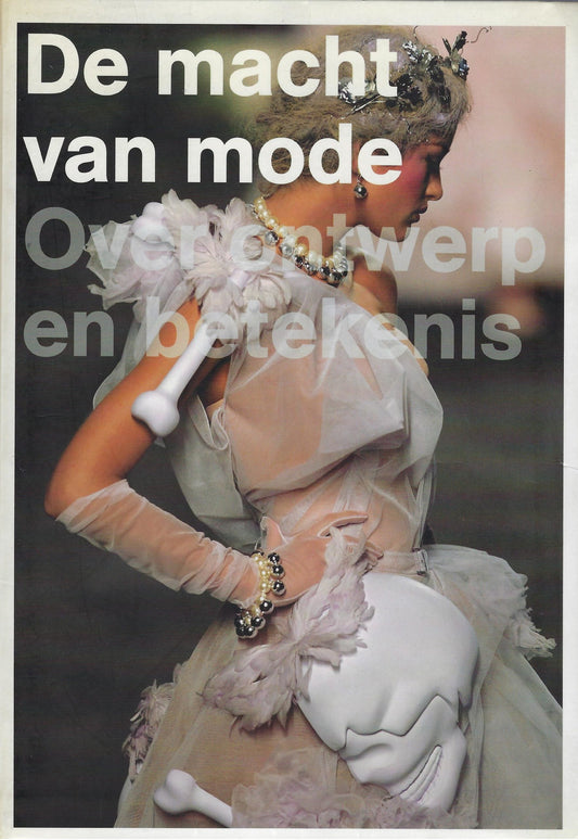 Omslag van De macht van mode, over ontwerp en betekenis, tweedehands boek bij Boekhandel Bloks