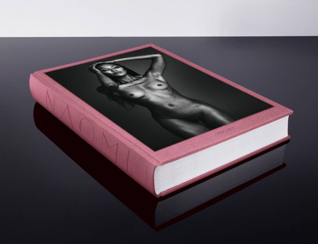 Omslag van Naomi Cambell Special collectors edition in beperkte oplage, tweedehands boek bij Boekhandel Bloks