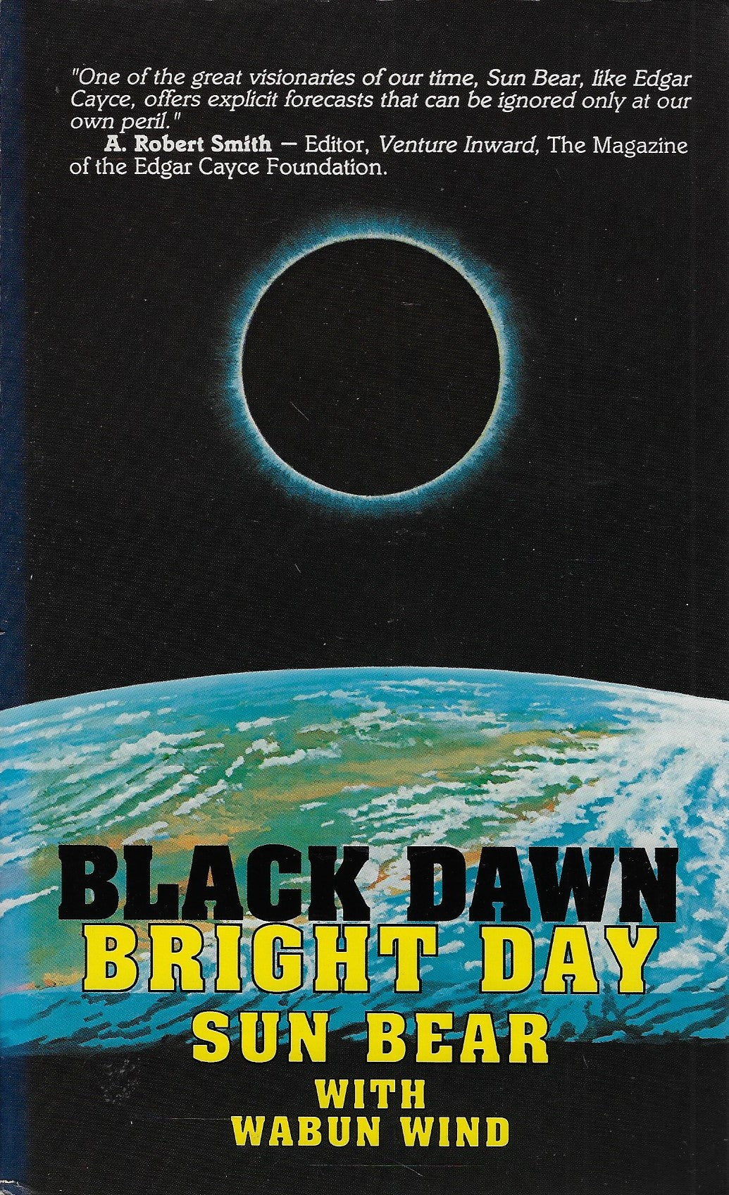 Omslag van Black dawn / Bright day Sun Bear with Wabun wind, tweedehands boek bij Boekhandel Bloks