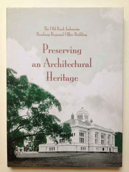 Omslag van Preserving an architectural heritage, tweedehands boek bij Boekhandel Bloks